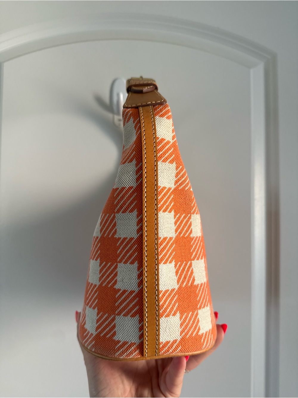 🍊Vintage Dooney & Bourke Orange Plaid Gingham Bucket Bag - Picture 5 of 8